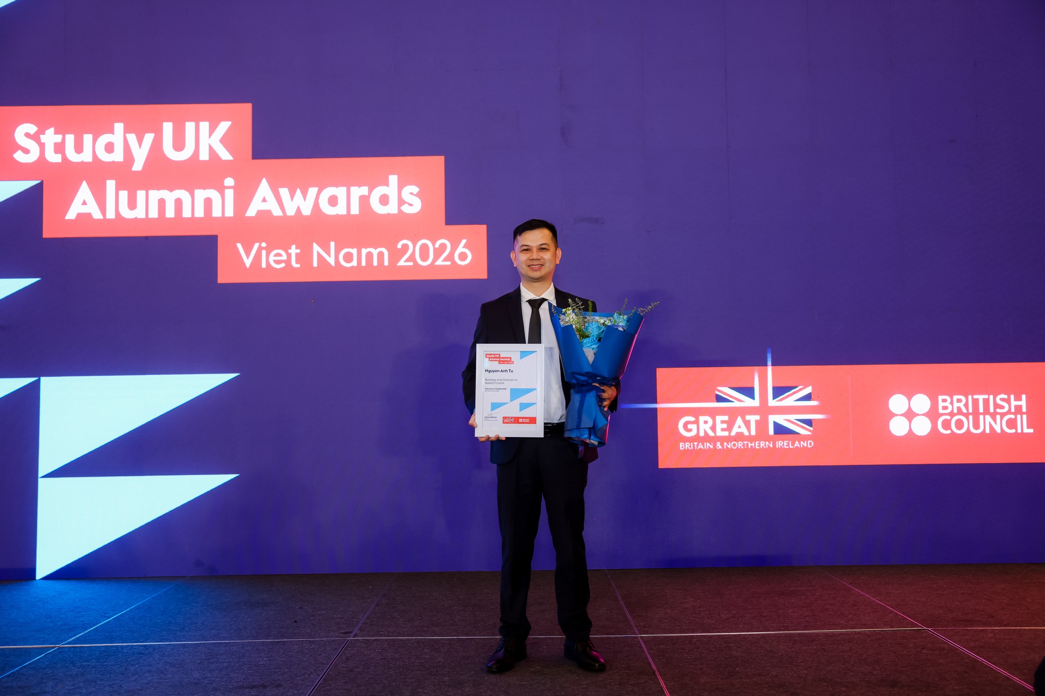 Giải thưởng: UK Alumni Award 2026.